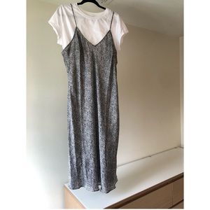 SLEEK SUMMER SLIP-DRESS